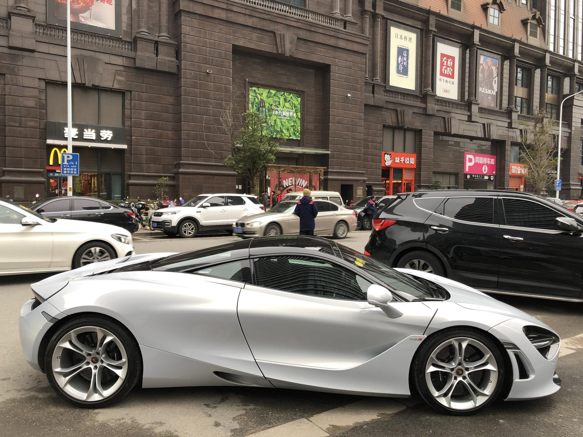 {六合彩}(迈凯伦720油耗多少)