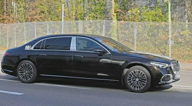 {線上賭場}(迈巴赫的三角窗连在车门上吗) {線上賭場}(迈巴赫的三角窗连在车门上吗)